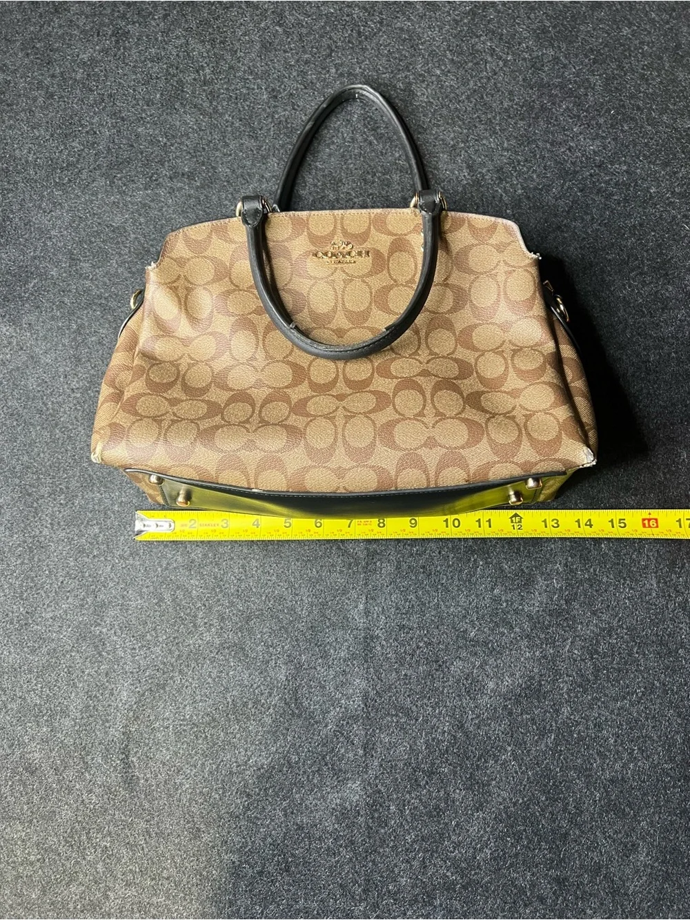 Coach vtg lillie